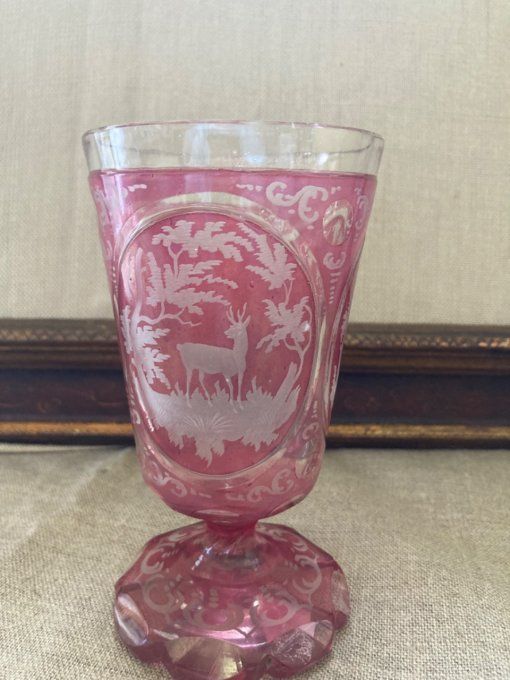Vase gobelet cristal de Bohème rose