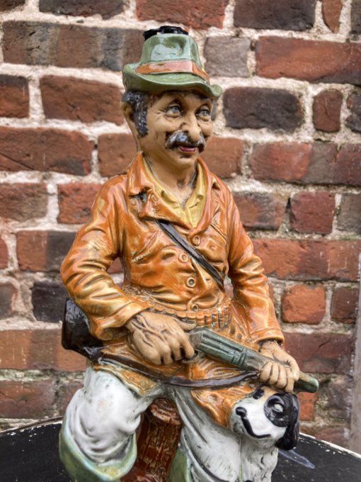 Bouteille chasseur en céramique polychrome fabrication Italienne