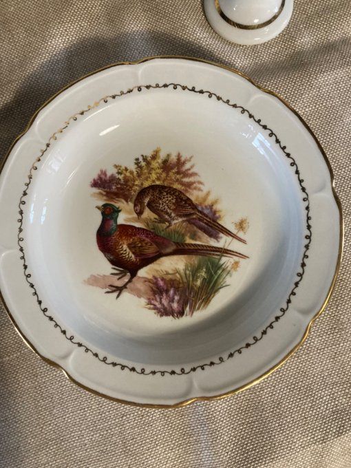 Ensemble assiettes  et massagran faisans, porcelaine de limoges