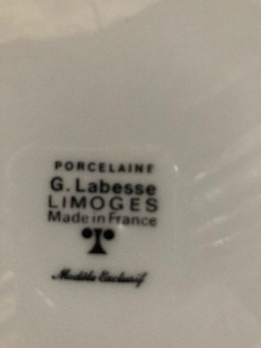 Assiette à décor de scène de chasse