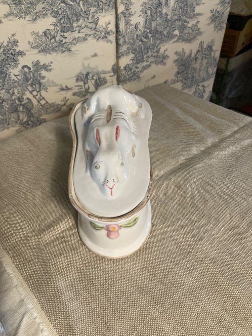 Terrine lièvre faïence blanche