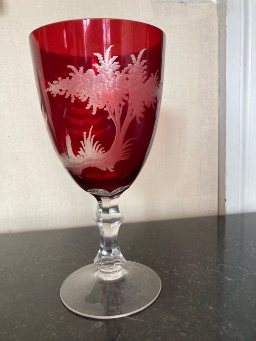 Verre en cristal rouge taille à décor de Bécasse