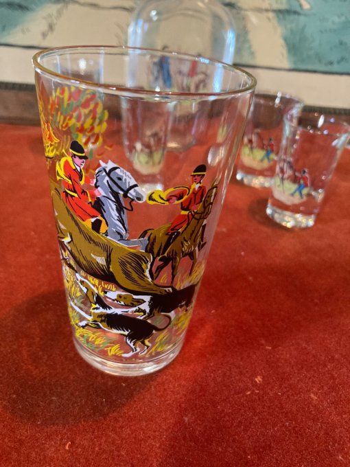 Verre décor chasse à courre