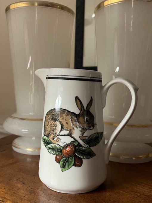 Apilco, porcelaine d Auteuil. 2 verseuses