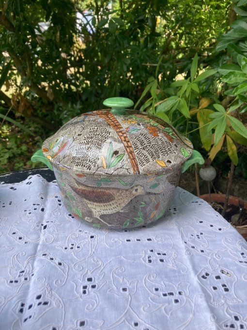 Gien Rambouillet. Légumier à décor de faisans, bécasses