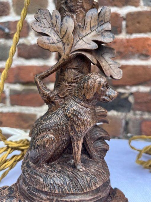 Paire de petits bougeoirs en bois sculpté  VENDU